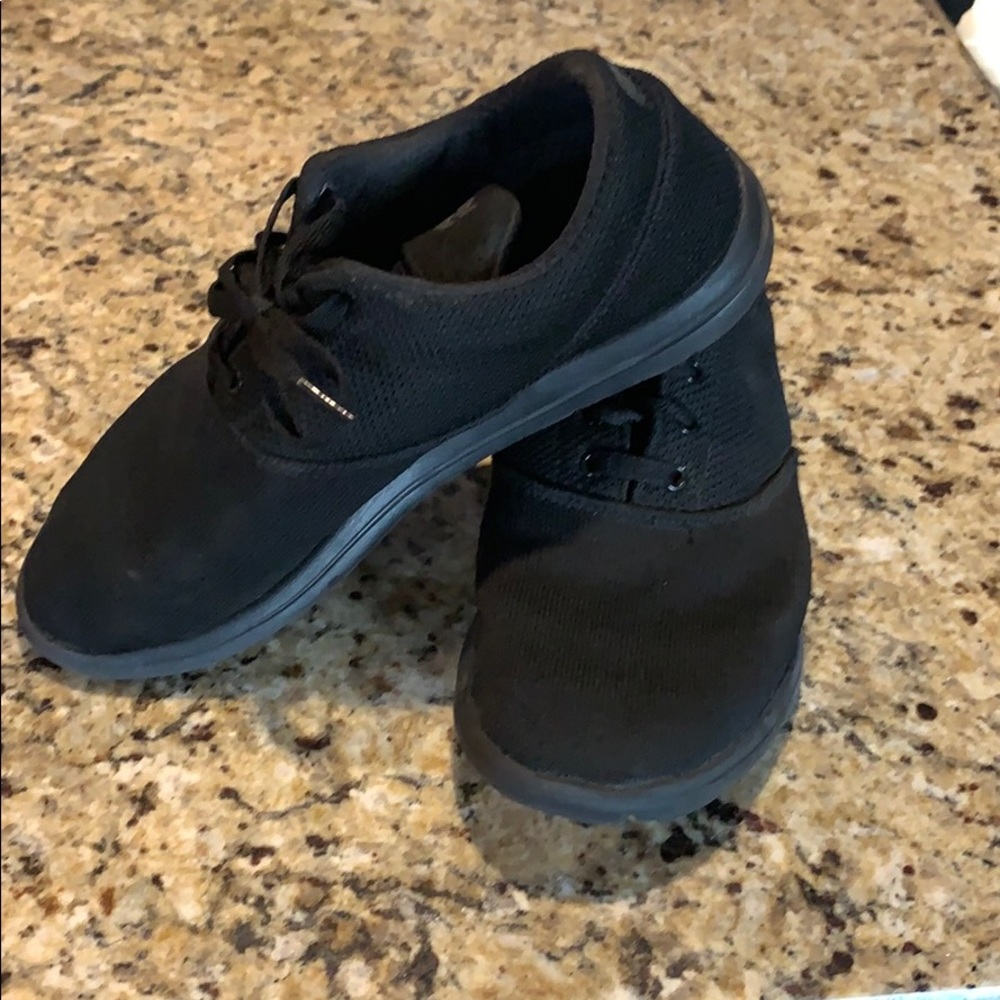 Strike MVMNT chill pill black on black